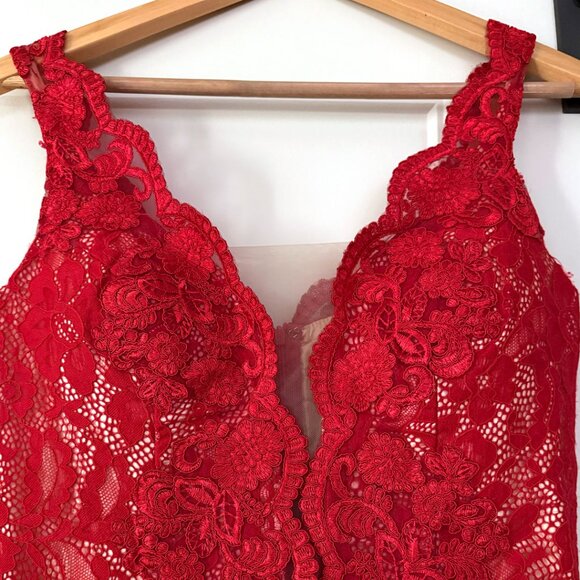 Tatyana Red Lace Dress M - Picture 4 of 5